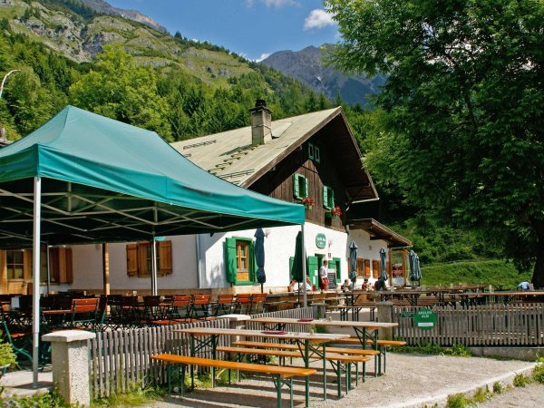 Wanderung über die Arzler Alm zur Höttinger Alm