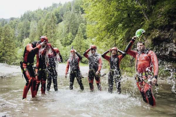 Wilder_Kaiser_Canyoning_Wasser_Abkühlung