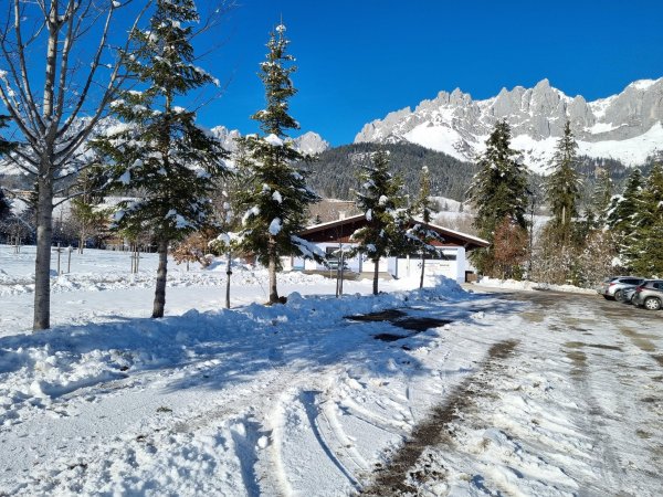 Parkplatz_Badesee_Going_Winter_2