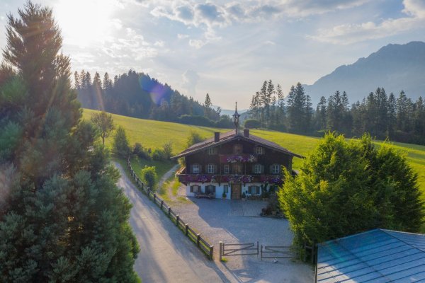 Ellmau_Bergdoktor Praxis_Außenansicht_Wilder Kaiser