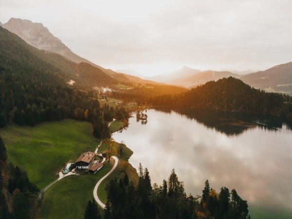 Scheffau_Hintersteiner See_Herbst_Luftaufnahme_Blick nach Osten