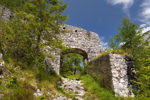 Porta Claudia, ruin