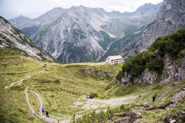 Lechtaler Alpen-Zams, Steinseehütte, von Hanauerhütte bis Württemberger Haus, Adlerweg, Etappe 20_Tirol Werbung_Gigler Dominik_Zams (1).jpg