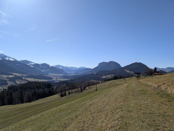 Scheffau_Feldweg_Ausblick_Schiessling_Winter_Frühling