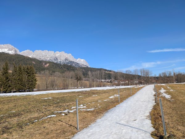 Scheffau_Ellmau_Wanderweg_Februar_März