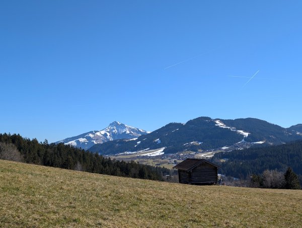 Scheffau_Ötting_Kaisern_Ausblick nach Ellmau_Winter_Frühling