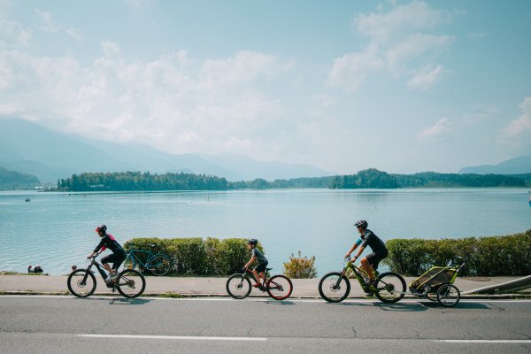E-Bike Tour "10 Lakes"
