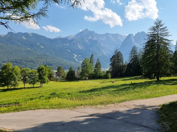 Genuss-Wanderung entlang des Kramerplateauwegs